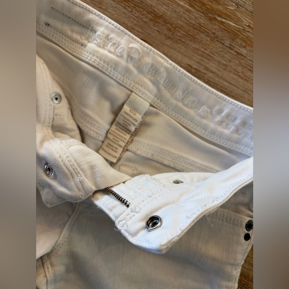 Justice Premium Girls White Stretch Denim Bermuda Shorts, Size 8 S - Picture 7 of 11